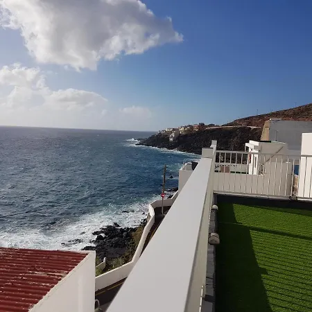 Precioso Atico Con Mucho Encanto Y Vistas Al Mar. *