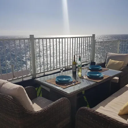 Apartment Precioso Atico Con Mucho Encanto Y Vistas Al Mar.