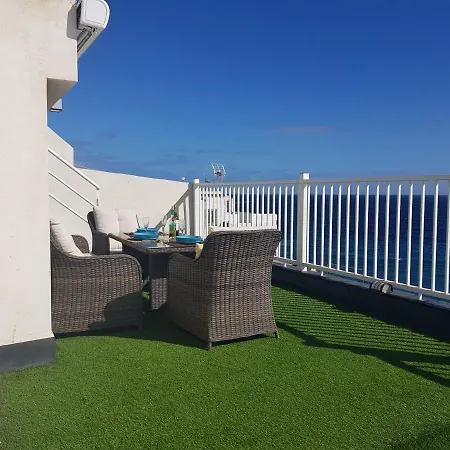 Precioso Atico Con Mucho Encanto Y Vistas Al Mar.
